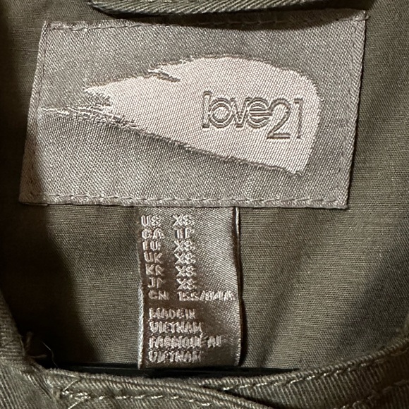 EUC olive green jacket - Picture 5 of 7